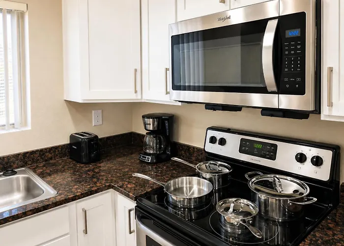 Escape 2br 2ba Pool Gym And King Bed * Chandler