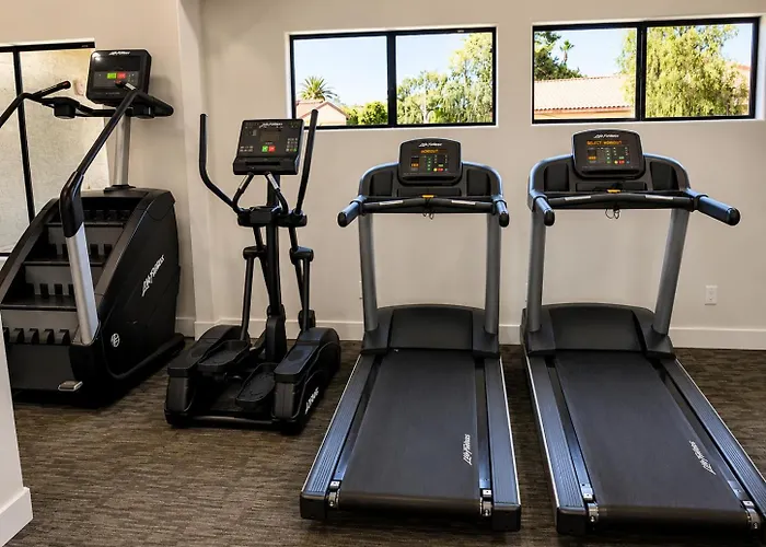 Apartment Escape 2br 2ba Pool Gym And King Bed Chandler