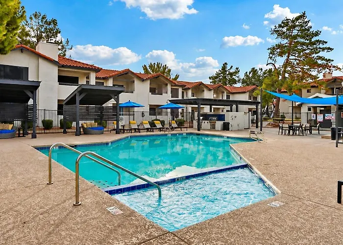 Apartment Escape 2br 2ba Pool Gym And King Bed Chandler