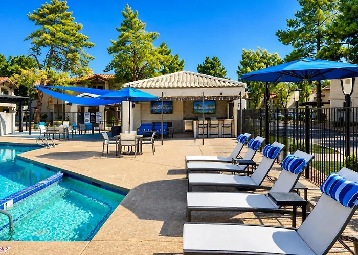 Escape 2br 2ba Pool Gym And King Bed *