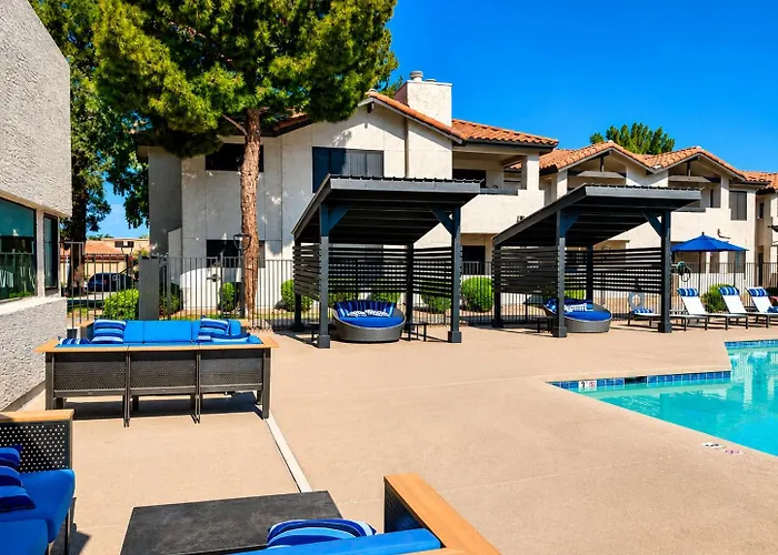 Escape 2br 2ba Pool Gym And King Bed Chandler